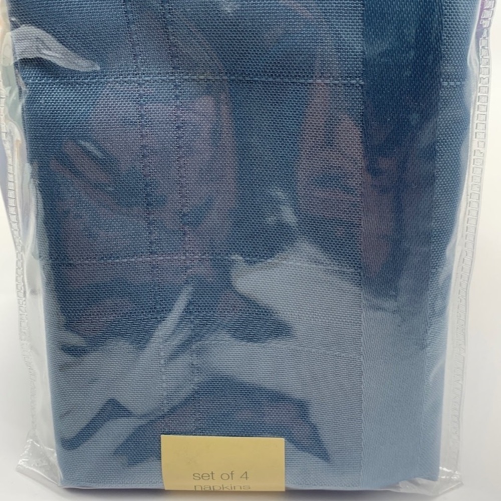 Newbridge cloth napkin set of 4 blue 17" Vintage New